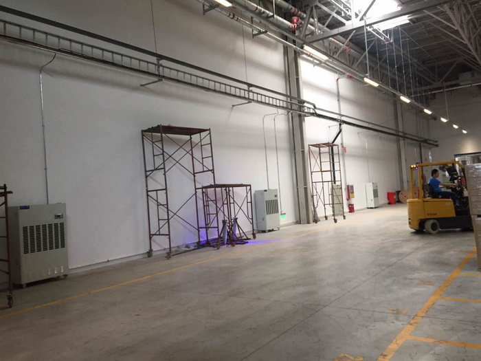 1521715076188353.jpg 宜家倉(cāng)庫(kù)特寫(xiě).jpg