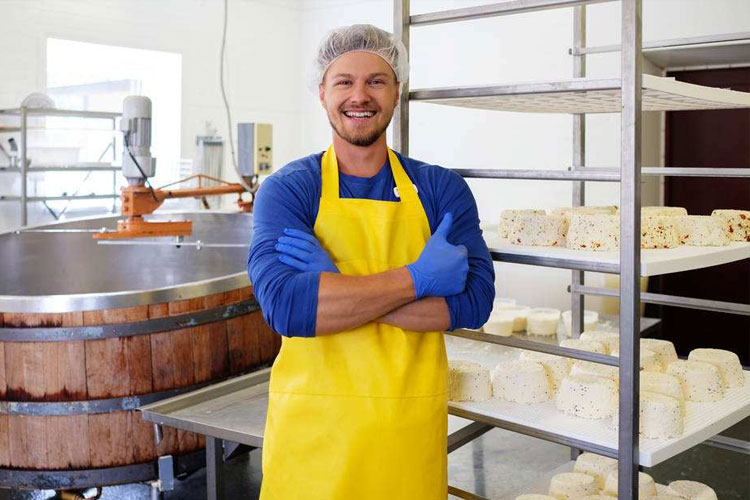 1531702573267159.jpg 奶酪車(chē)間.jpg